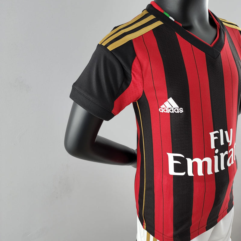 MILAN I 13/14 (RETRO) CONJUNTO INFANTIL